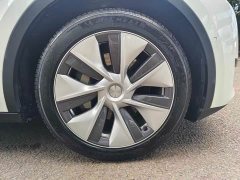 Tesla Model Y 2022 Facelift Rear-Wheel Drive - ფოტო 12