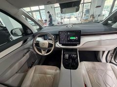 Volvo EM90 2025 Ultra Six-Seater - ფოტო 12