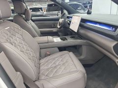 NIO ES8 Six-Seat Executive Signature Edition - ფოტო 8