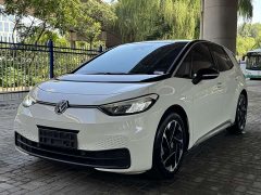 Volkswagen ID.3 Outstanding Edition - ფოტო 1