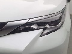 Toyota Sienna 2021 2.5L Hybrid Premium Edition - ფოტო 7