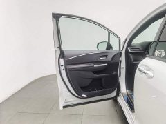 Toyota Sienna 2021 2.5L Hybrid Premium Edition - ფოტო 8