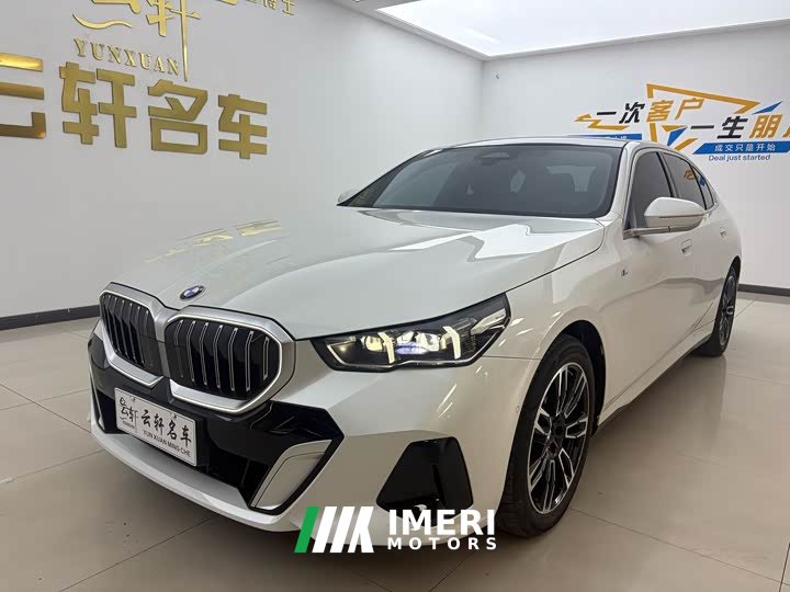 BMW 5 Series 525Li M Sport Package - ავტომობილი ჩინეთიდან