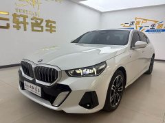 BMW 5 Series 525Li M Sport Package - ფოტო 1
