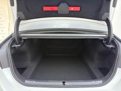 BMW 5 Series 525Li M Sport Package - ფოტო 13