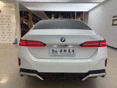 BMW 5 Series 525Li M Sport Package - ფოტო 6