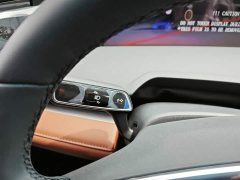 Lincoln Explorer 2.0T AWD Premium - ფოტო 15