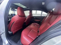 Toyota Corolla 2022 1.8L CVT Luxury - ფოტო 8