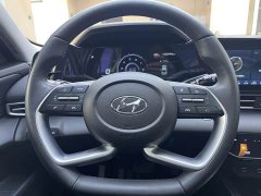 Hyundai Elantra 2022 1.5L CVT Luxury - ფოტო 11