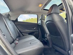 Hyundai Elantra 1.5L CVT Luxury - ფოტო 16