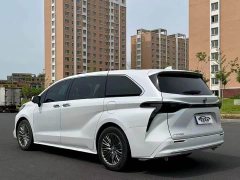 Toyota Sienna 2021 2.5L Hybrid Premium Edition - ფოტო 7