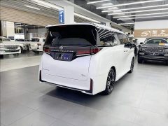 Toyota Vellfire Crown Hybrid 2.5L Premium Edition - ფოტო 6