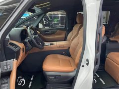 Toyota Vellfire Crown Hybrid 2.5L Premium Edition - ფოტო 8