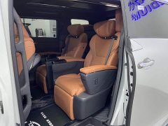 Toyota Vellfire Crown Hybrid 2.5L Premium Edition - ფოტო 9