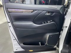 Toyota Alphard 2020 Twin-Engine 2.5L Premium Edition - ფოტო 14