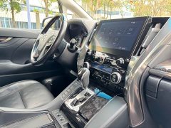 Toyota Vellfire Dual Engine 2.5L HV Luxury - ფოტო 13