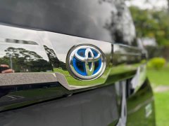 Toyota Vellfire 2020 Dual Engine 2.5L HV Luxury - ფოტო 9