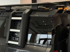 Land Rover Defender 2023 110 3.0T P400 Dark Edition - ფოტო 12