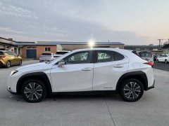 Lexus UX New Energy 2020 300e Pure Joy Edition - ფოტო 5