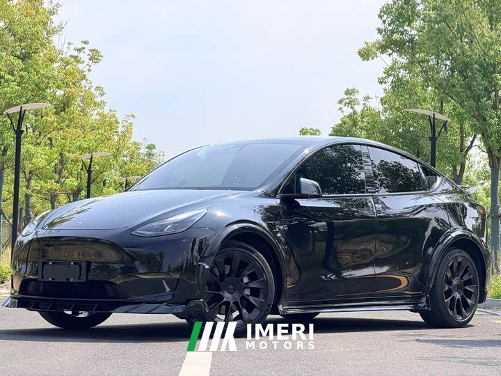 Tesla Model Y Standard Range RWD