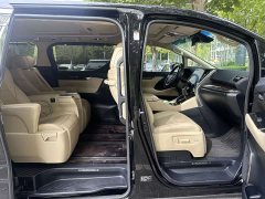Toyota Alphard 2021 Hybrid 2.5L Luxury - ფოტო 8