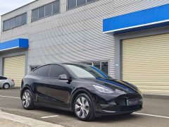 Tesla Model Y Long Range All-Wheel Drive - ფოტო 3