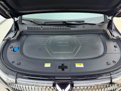 Voyah Lantu Dreamchaser PHEV AWD Excellence Kunpeng Edition - ფოტო 7