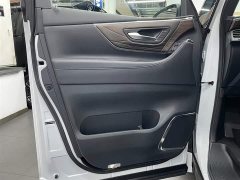 Toyota Vellfire Crown Hybrid 2.5L Executive Premier Edition - ფოტო 14