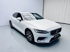 Volvo S60 B4 Smart Luxury Edition - ფოტო 3