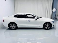 Volvo S60 B4 Smart Luxury Edition - ფოტო 5