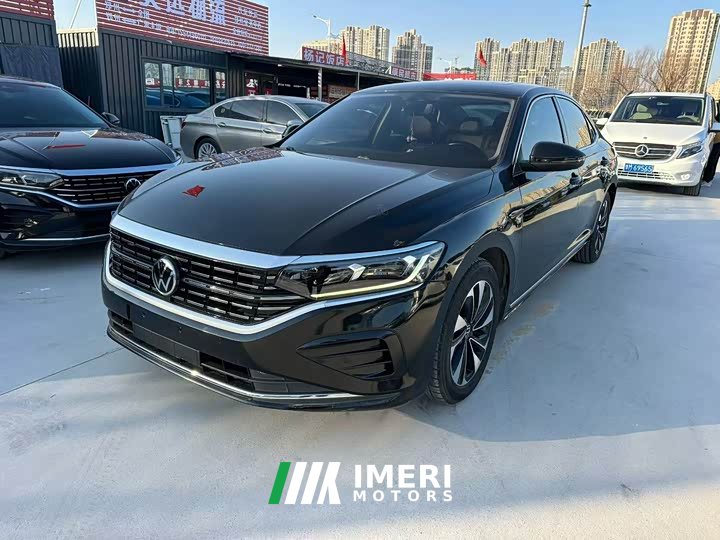 Volkswagen Passat 330TSI Elite - ავტომობილი ჩინეთიდან