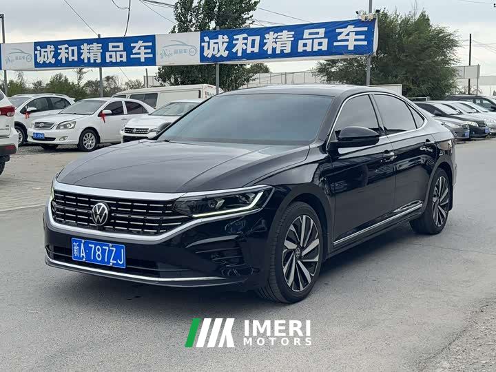 Volkswagen Passat 330TSI Elite