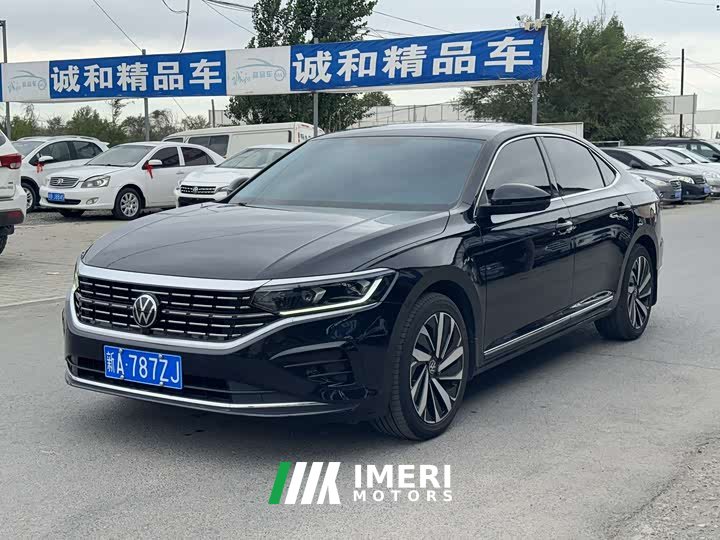 Volkswagen Passat 330TSI Elite