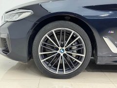 BMW 5 Series Facelift 530Li xDrive M Sport Package - ფოტო 8
