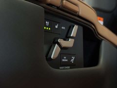 Toyota Alphard Hybrid 2.5L Premium Edition - ფოტო 13