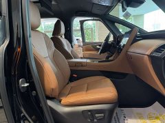 Toyota Alphard Hybrid 2.5L Premium Edition - ფოტო 9