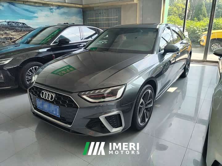 Audi A4L 40 TFSI Fashion Dynamic