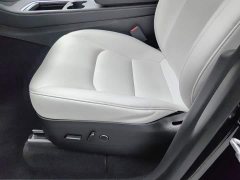 Tesla Model Y Performance All-Wheel Drive - ფოტო 20