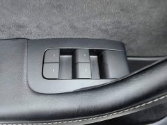 Tesla Model Y Performance All-Wheel Drive - ფოტო 9