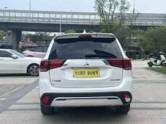 Mitsubishi Outlander 2.0L FWD Comfort 5-Seater - ფოტო 5
