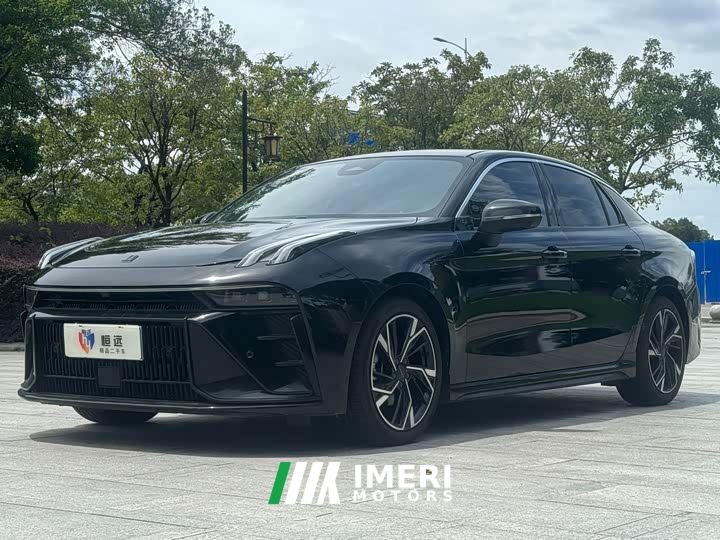 Lynk & Co 03 1.5T DCT Pro
