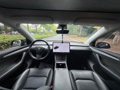 Tesla Model Y Long Range All-Wheel Drive - ფოტო 8