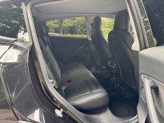 Tesla Model Y Long Range All-Wheel Drive - ფოტო 9