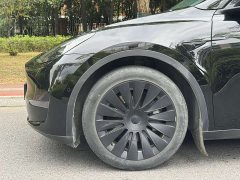 Tesla Model Y Standard Range RWD - ფოტო 11