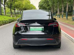 Tesla Model Y Standard Range RWD - ფოტო 13
