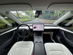 Tesla Model Y Standard Range RWD - ფოტო 6