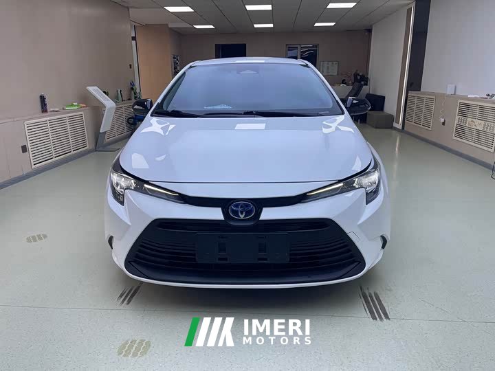 Toyota Corolla 2022 Hybrid 1.8H E-CVT Base - ავტომობილი ჩინეთიდან