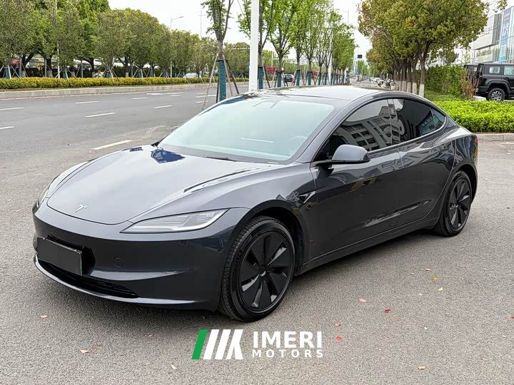 Tesla Model 3 Rear-Wheel Drive