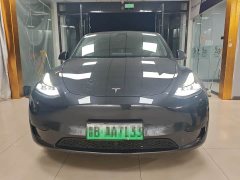 Tesla Model Y Rear-Wheel Drive - ფოტო 2