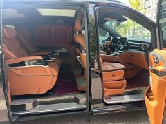 Mercedes-Benz V-Class 2022 V 260 L Long Wheelbase Luxury Edition - ფოტო 8